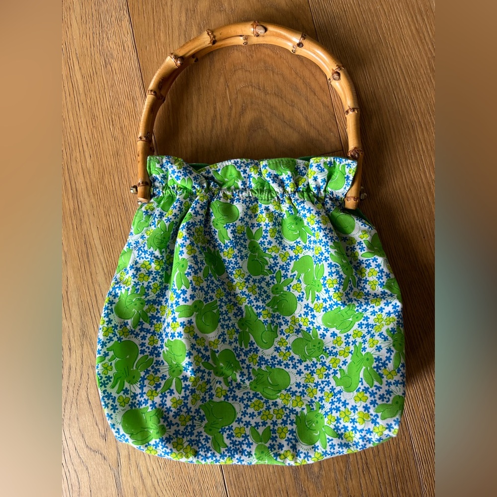 Vintage handbag with bunny print